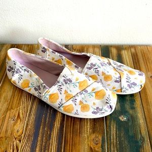 TOMS Women's Poppy Wildflower Flats Size 8W